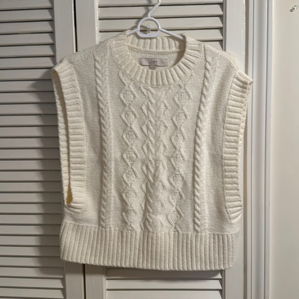 LOFT sweater vest